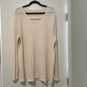 T.La Cream Long Sleeve V-Neck Top